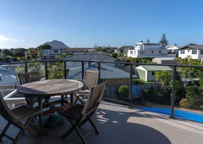 The Reef | 2 Bedroom Poolview Apartment | Outdoor Dining