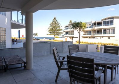 The Reef | 2 Bedroom Surfside Apartment | Outdoor Dining